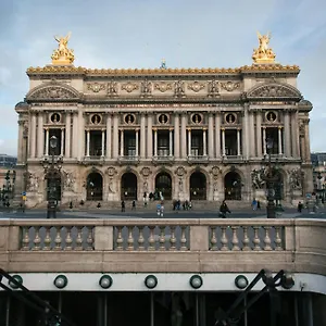*** Hotel Lebron Francia